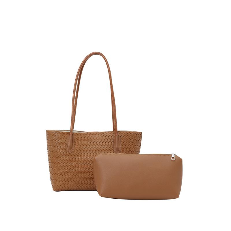 Niche commuter tote bag women s 2025 summer new high-end fashion vegetable basket single shoulder armpit bag
Niche commuter tote bag women s 2025 summer new high-end fashion vegetable basket single shoulder armpit bag