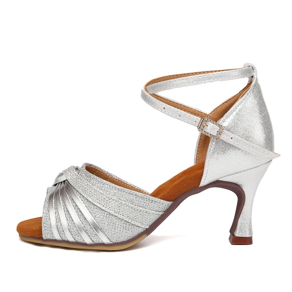 Mid-heel Women Latin Dance Shoes Soft Rubber Sole Salsa Tango Modern Square Ballroom Dancing Shoes 41 срібний
Mid-heel Women Latin Dance Shoes Soft Rubber Sole Salsa Tango Modern Square Ballroom Dancing Shoes 41 срібний
