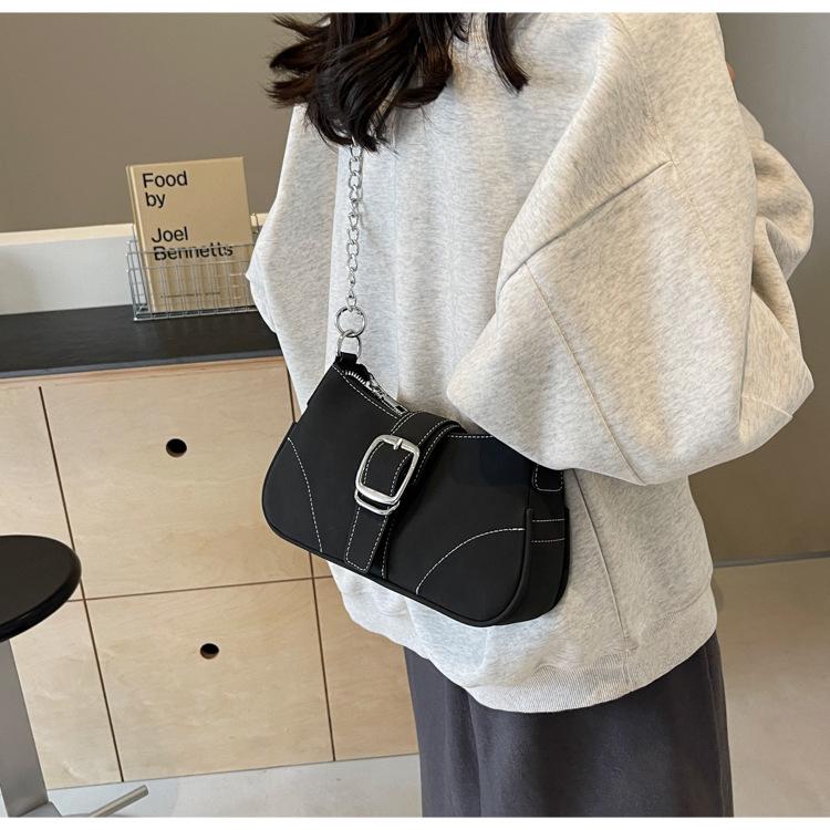 Модные цепочки Сумки подмышками Женские простые универсальные сумки через плечо Осенний новый темперамент Элегантные трендовые сумки
Модные цепочки Сумки подмышками Женские простые универсальные сумки через плечо Осенний новый темперамент Элегантные трендовые сумки