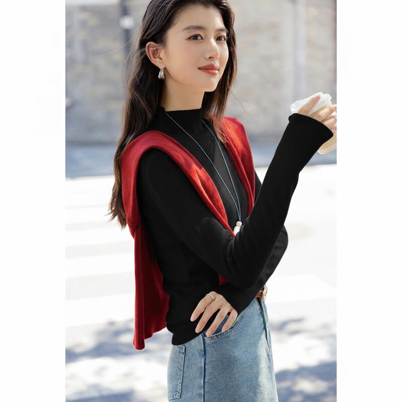 MOKANA Women s Slim-Fit Long-Sleeve Base Layer Top One Size
MOKANA Women s Slim-Fit Long-Sleeve Base Layer Top One Size