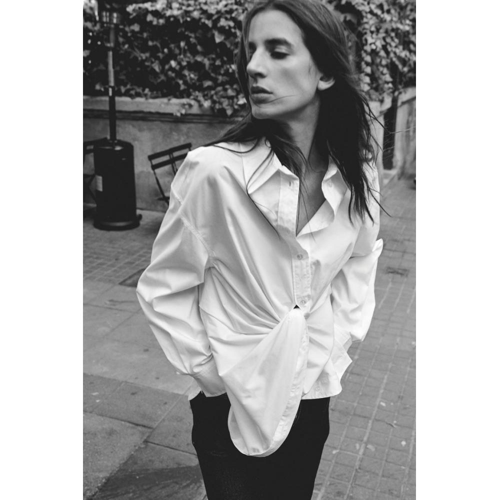 Рубашка HM с узлом, белая
Рубашка HM с узлом, белая