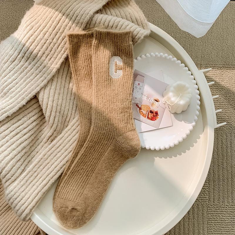 Женские зимние толстые шерстяные носки до середины икры - Модные хлопковые с плюшевым вельветом, теплые и уютные для осени и зимы Size 35, Preferred Shipping for Size 42 света кофе
Женские зимние толстые шерстяные носки до середины икры - Модные хлопковые с плюшевым вельветом, теплые и уютные для осени и зимы Size 35, Preferred Shipping for Size 42 света кофе