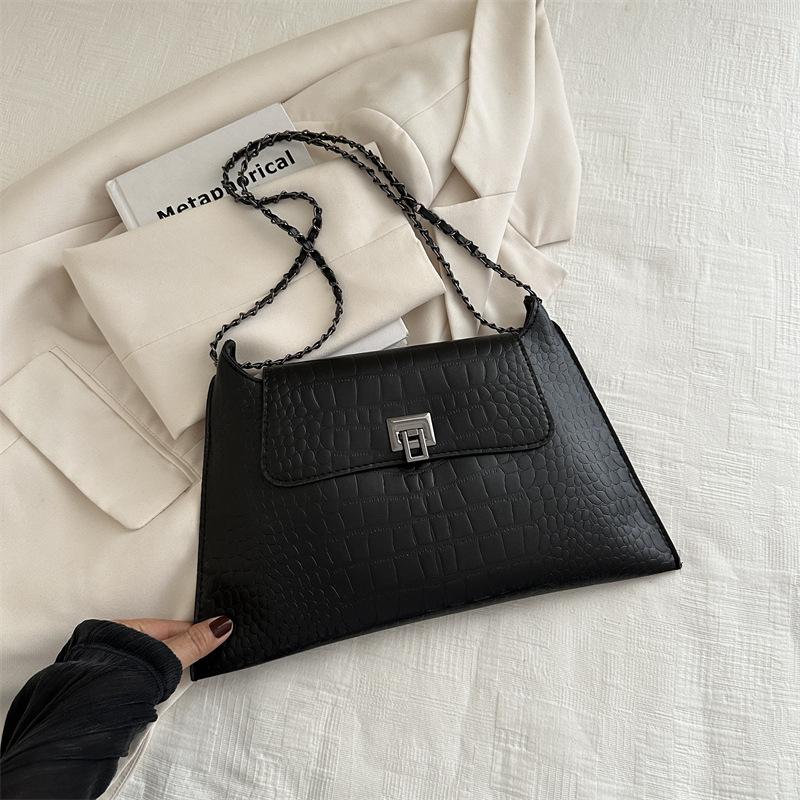 Модная сумка через плечо женская сумка новая простая летняя текстура 2024 повседневная маленькая квадратная сумка цепочка через плечо сумка подмышкой чёрный