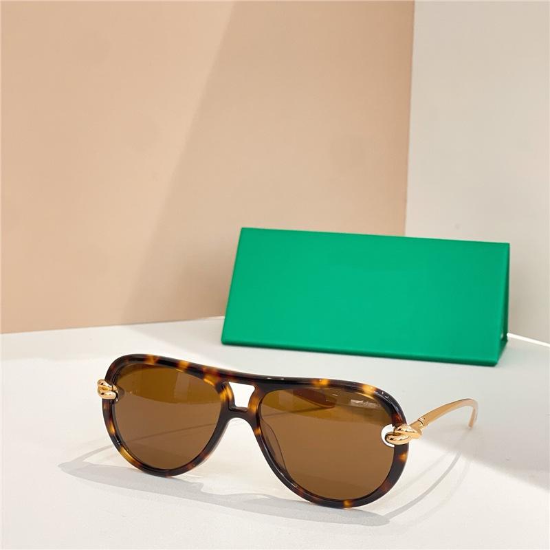 2025 Women s Retro Panto Sunglasses: European & American Style, Acetate & Metal Frame, UV Protection, Trendy Sun Shades Standard
2025 Women s Retro Panto Sunglasses: European & American Style, Acetate & Metal Frame, UV Protection, Trendy Sun Shades Standard