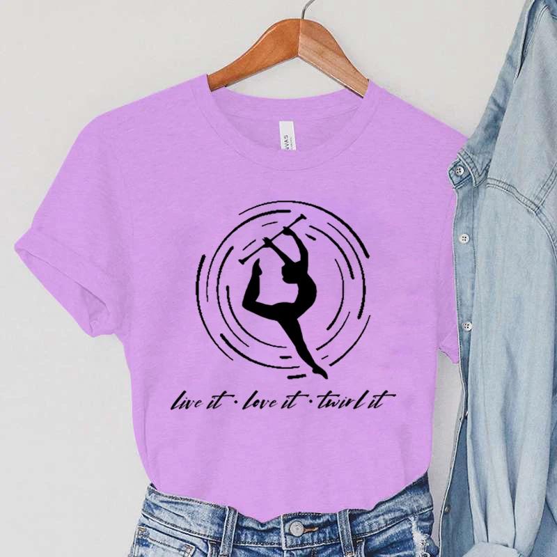 Модные футболки для гимнастики женские летние топы с короткими рукавами Live It Love It Twirl It футболки винтажная повседневная женская одежда
Модные футболки для гимнастики женские летние топы с короткими рукавами Live It Love It Twirl It футболки винтажная повседневная женская одежда
