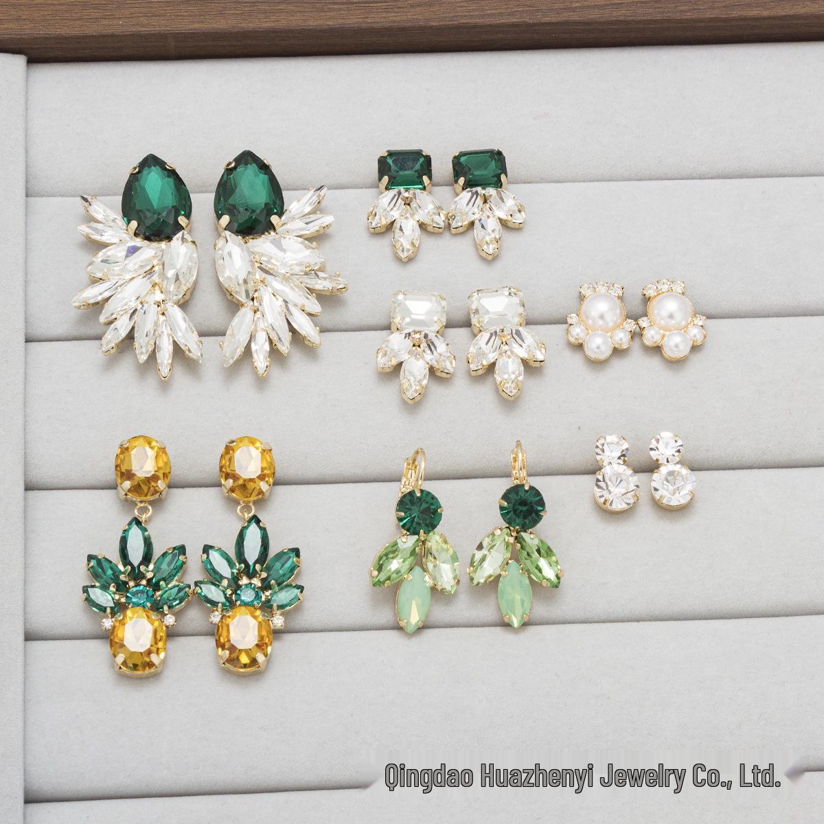 High-End European & American Geometric Earrings: Color-Retaining Vacuum-Plated Women s Studs
High-End European & American Geometric Earrings: Color-Retaining Vacuum-Plated Women s Studs