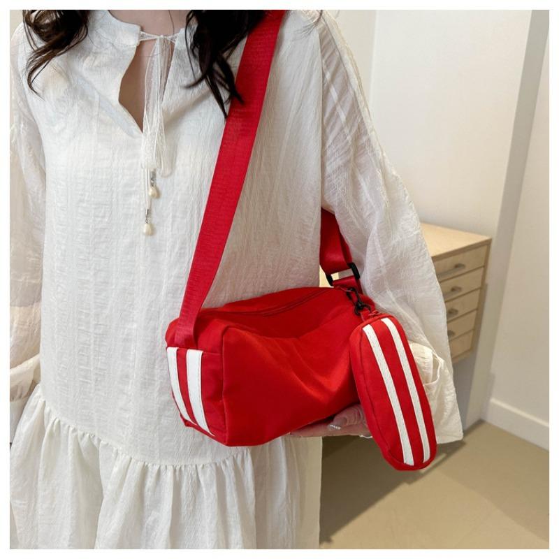 Нейлоновая модная полосатая сумка для мамы и ребенка, женская новая повседневная сумка-мессенджер, сумка-подушка на плечо для поездок на работу красный
Нейлоновая модная полосатая сумка для мамы и ребенка, женская новая повседневная сумка-мессенджер, сумка-подушка на плечо для поездок на работу красный