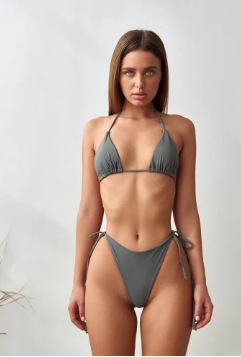Colored sexy strappy swimsuit women s bikini swimsuit XL сірий колір
Colored sexy strappy swimsuit women s bikini swimsuit XL сірий колір