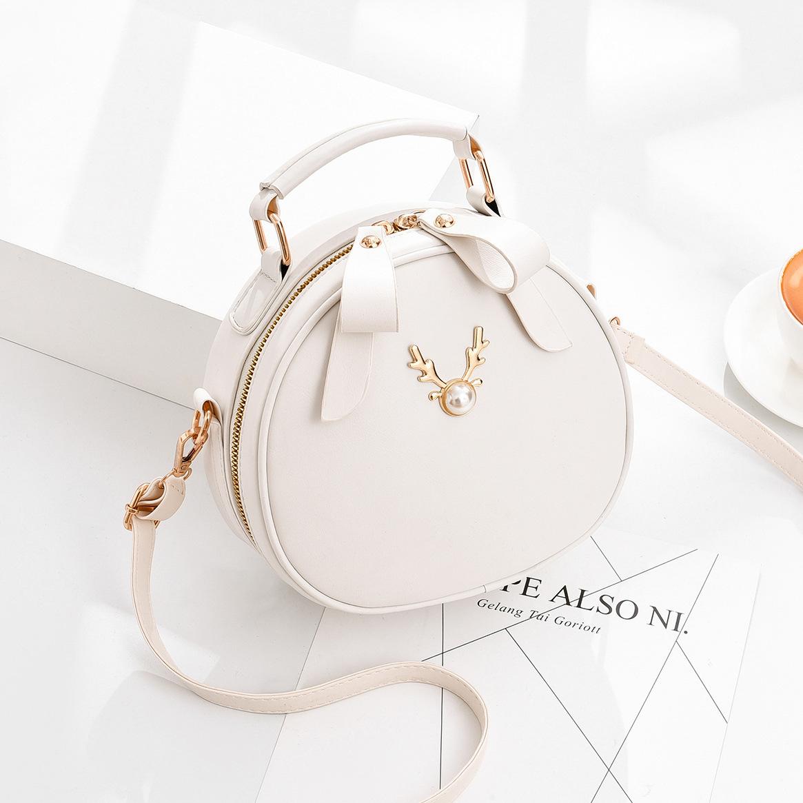 Сумка Зима Премиум 2025 Новая Модная Модная Сумка Через Плечо Кроссбоди Женская Сумка Большая Вместимость Портативная Женская Сумка бежевый
Сумка Зима Премиум 2025 Новая Модная Модная Сумка Через Плечо Кроссбоди Женская Сумка Большая Вместимость Портативная Женская Сумка бежевый