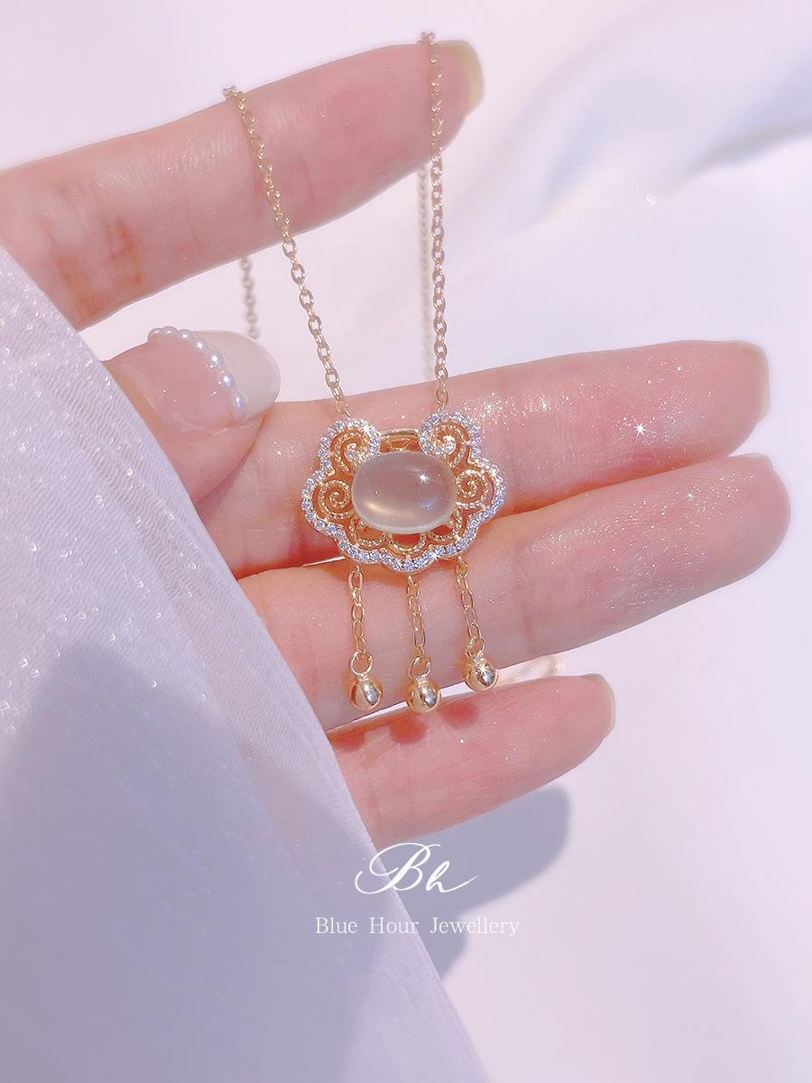 2023 New Chinese Style Ruyi Safety Lock Pendant Necklace S925 Sterling Silver Jewelry for Women 925 / option 1 золотий
2023 New Chinese Style Ruyi Safety Lock Pendant Necklace S925 Sterling Silver Jewelry for Women 925 / option 1 золотий