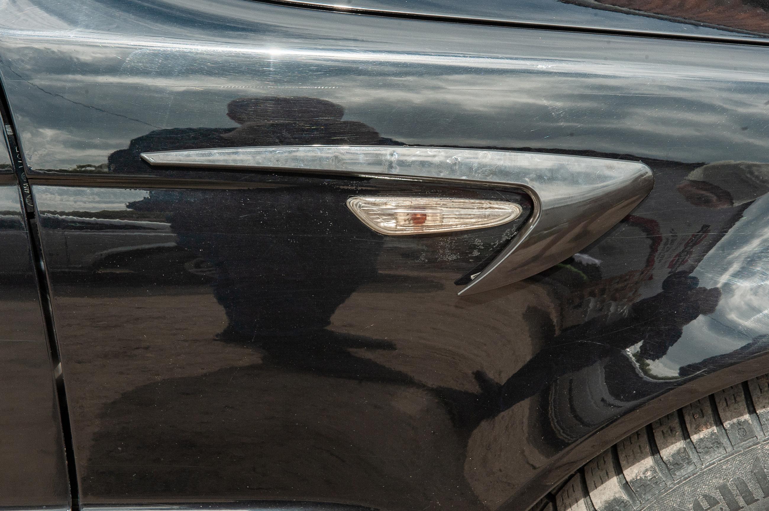 Универсальные боковые жабры DPT V-4 (ABS) (2шт) (черный глянец)
Универсальные боковые жабры DPT V-4 (ABS) (2шт) (черный глянец)