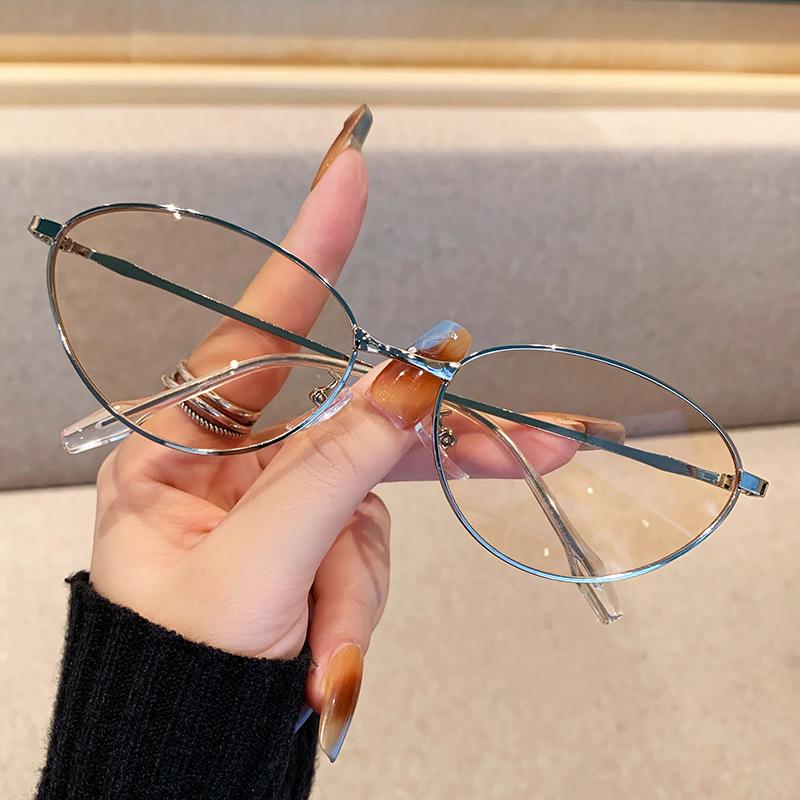New Glasses Frame Titanium Frame Ultra Light Round Frame Student Glasses Frame Plain Decorative Frame Sunglasses 8845 шампанского
New Glasses Frame Titanium Frame Ultra Light Round Frame Student Glasses Frame Plain Decorative Frame Sunglasses 8845 шампанского