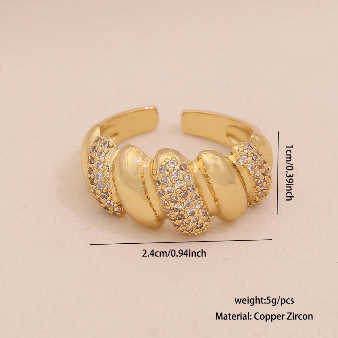 Новое циркониевое кольцо неправильной формы, элегантное геометрическое женское кольцо, маленькая и универсальная ручная деталь
Новое циркониевое кольцо неправильной формы, элегантное геометрическое женское кольцо, маленькая и универсальная ручная деталь