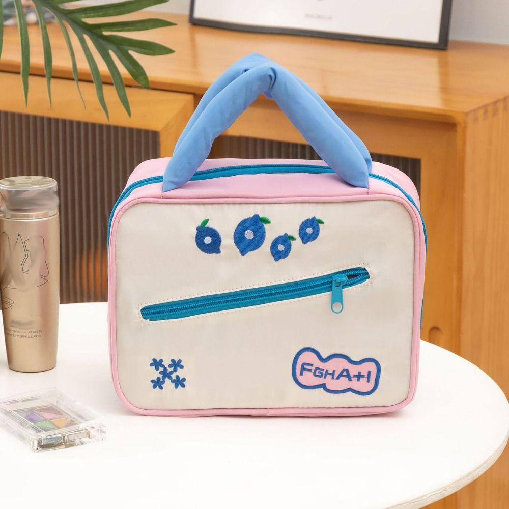 Korean Style Contrasting Colors Cosmetic Bag Cotton Stuffed Handle Travel Wash Bag Female/Girls синий
Korean Style Contrasting Colors Cosmetic Bag Cotton Stuffed Handle Travel Wash Bag Female/Girls синий