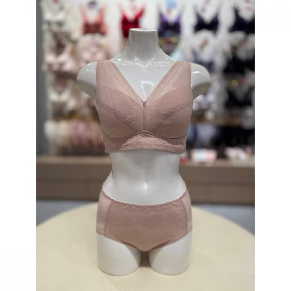 Triumph Non Molded Ham Jacquard Bralette Maxi Panty Set Beige Tewbr332tewbp332be 100(L)/105(XL)
Triumph Non Molded Ham Jacquard Bralette Maxi Panty Set Beige Tewbr332tewbp332be 100(L)/105(XL)