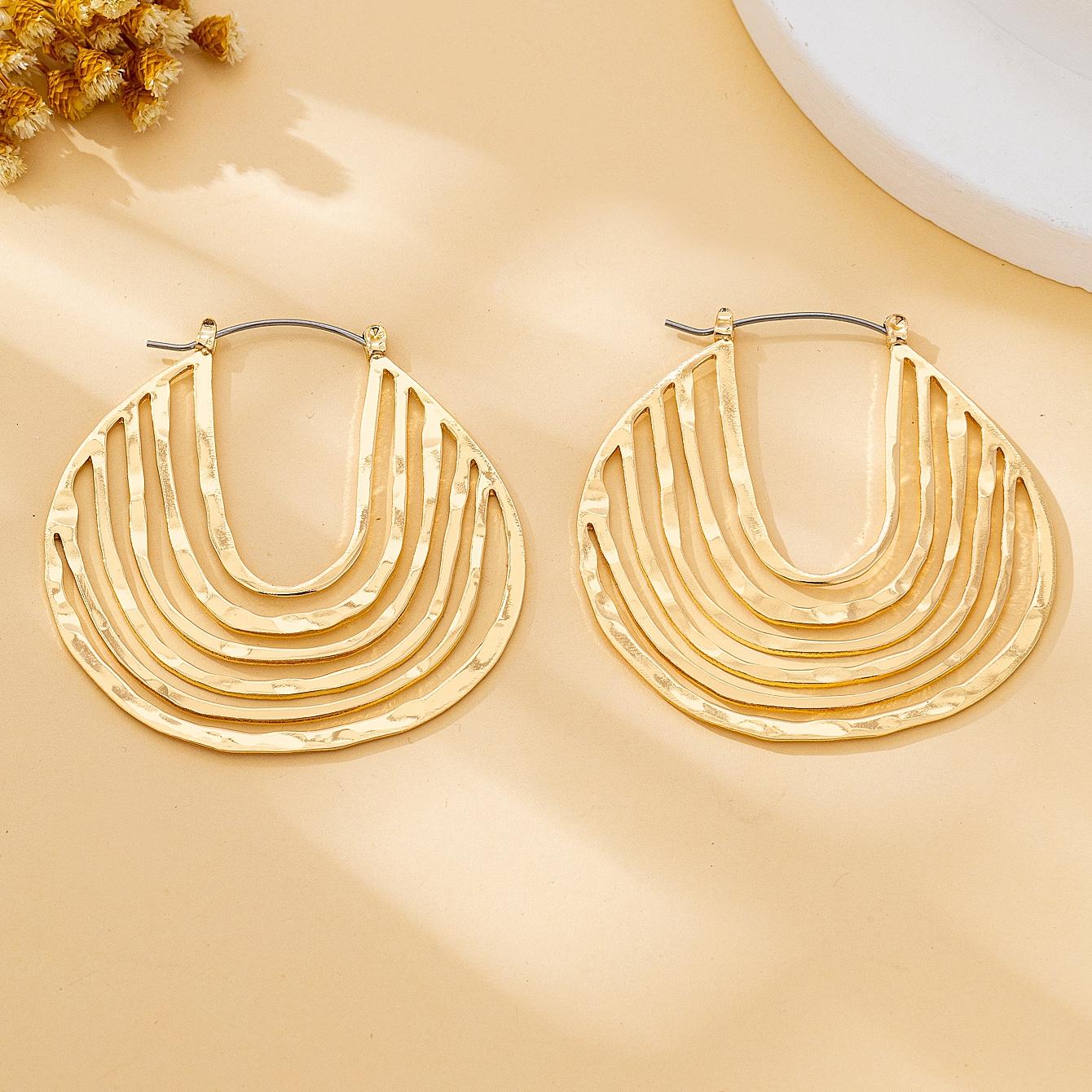 Women s Earrings Simple Geometric Hollow Earrings Suitable for Daily Wear and Vacation Wear
Women s Earrings Simple Geometric Hollow Earrings Suitable for Daily Wear and Vacation Wear