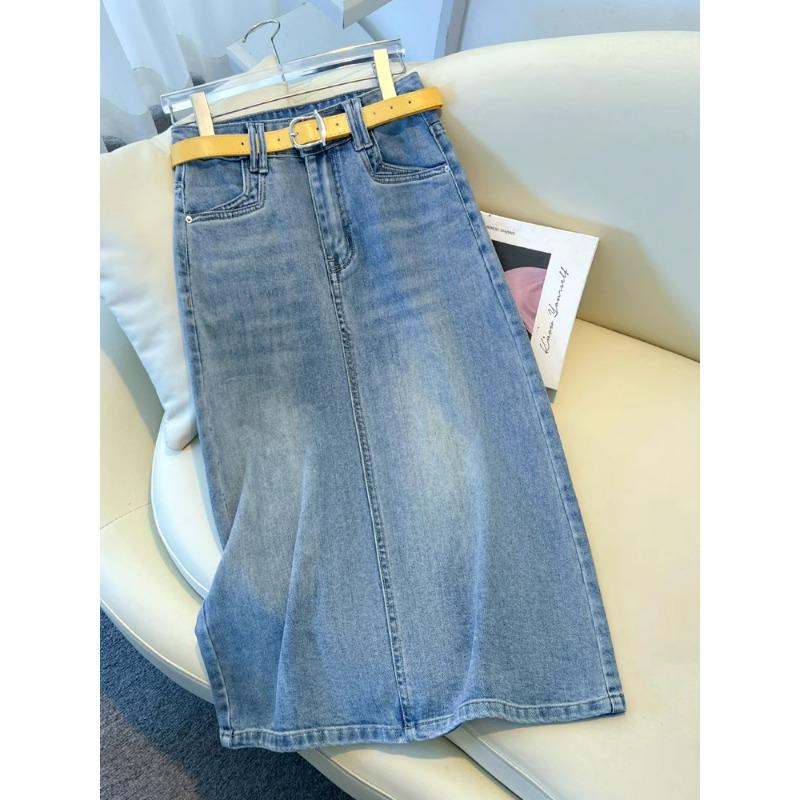 Women s Light Denim Midi Skirt - Spring & Autumn 2025 Korean Slimming Style Straight Pencil Skirt 31/3XL (Suggested for 68-73 kg)
Women s Light Denim Midi Skirt - Spring & Autumn 2025 Korean Slimming Style Straight Pencil Skirt 31/3XL (Suggested for 68-73 kg)