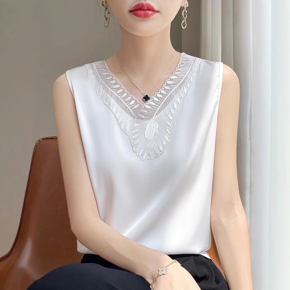 Sleeveless Lace Trim Satin V-Neck Camisole - Women s Spring/Summer Fashion XXXL (150-160 jin)
Sleeveless Lace Trim Satin V-Neck Camisole - Women s Spring/Summer Fashion XXXL (150-160 jin)