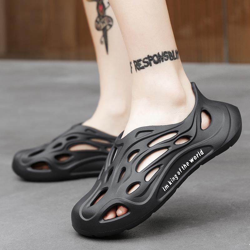 Kanye fashion coconut hole shoes foreign trade large size EVA rubber and plastic outer wear couple hole sandals summer beach shoes 39 сірий колір
Kanye fashion coconut hole shoes foreign trade large size EVA rubber and plastic outer wear couple hole sandals summer beach shoes 39 сірий колір
