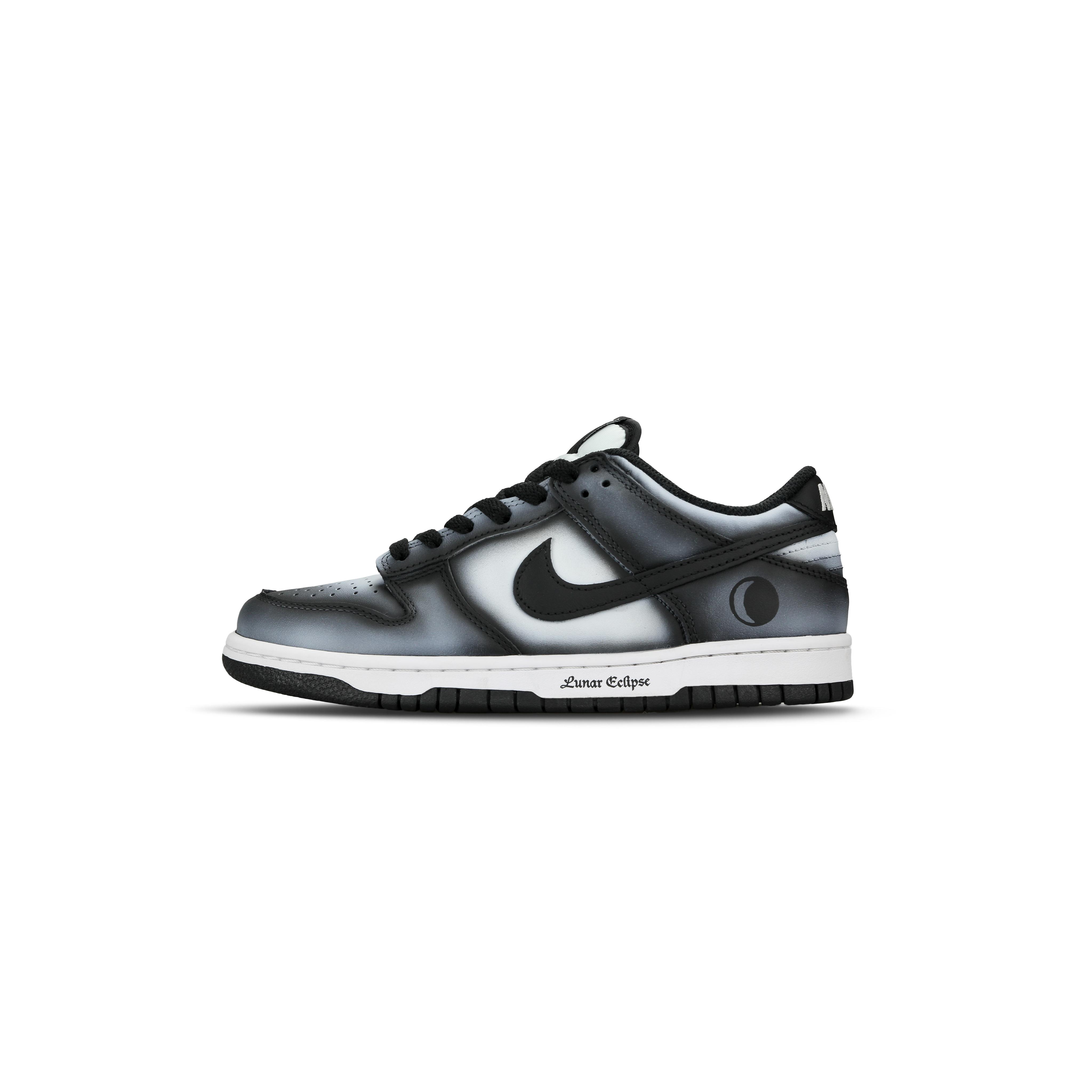 Nike Dunk Slip Resistant Cushioning Low top Skateboard Shoes Unisex Black Gray HF5441-100(Team2306) 44.5
Nike Dunk Slip Resistant Cushioning Low top Skateboard Shoes Unisex Black Gray HF5441-100(Team2306) 44.5