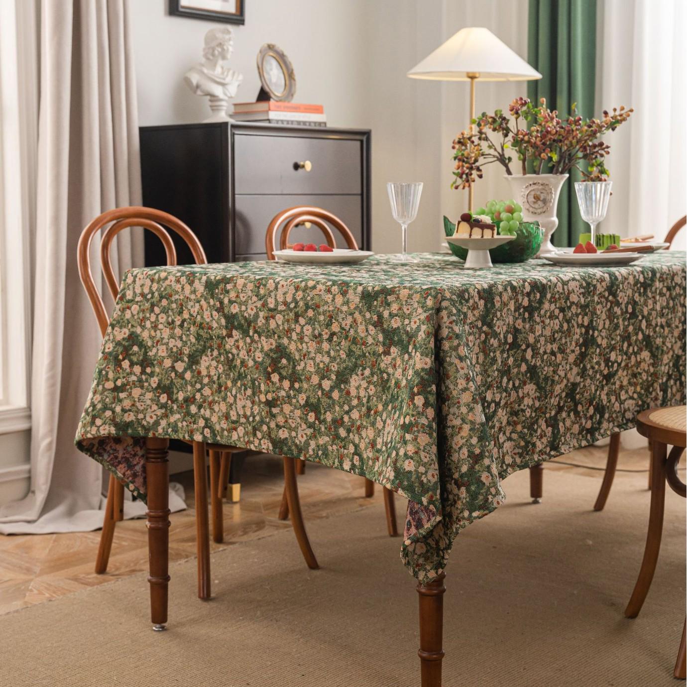 Yimanqiyun Retro Floral Hand-Painted Jacquard Tablecloth and Table Mat 140x140 cm
Yimanqiyun Retro Floral Hand-Painted Jacquard Tablecloth and Table Mat 140x140 cm