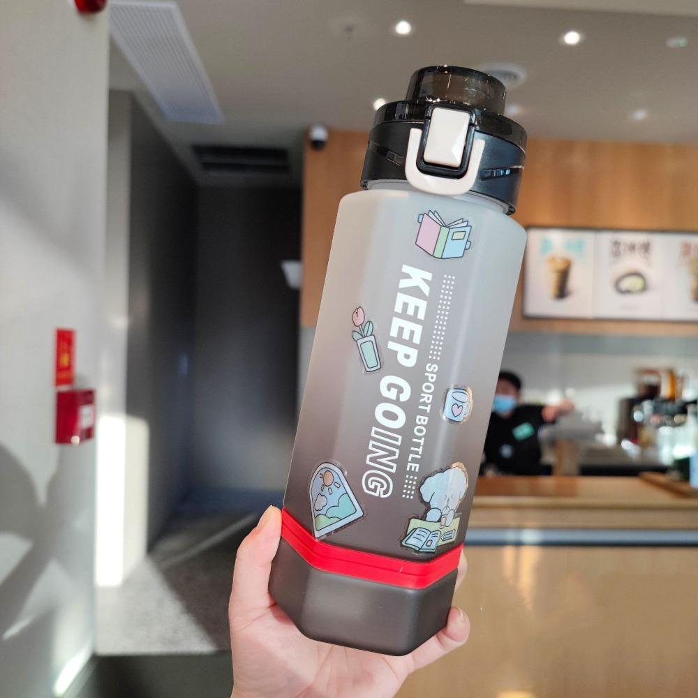 700ML Plastic Water Cup Two-color Cute Sports Kettle Colorful Sports Water Bottle Unisex Style 1
700ML Plastic Water Cup Two-color Cute Sports Kettle Colorful Sports Water Bottle Unisex Style 1