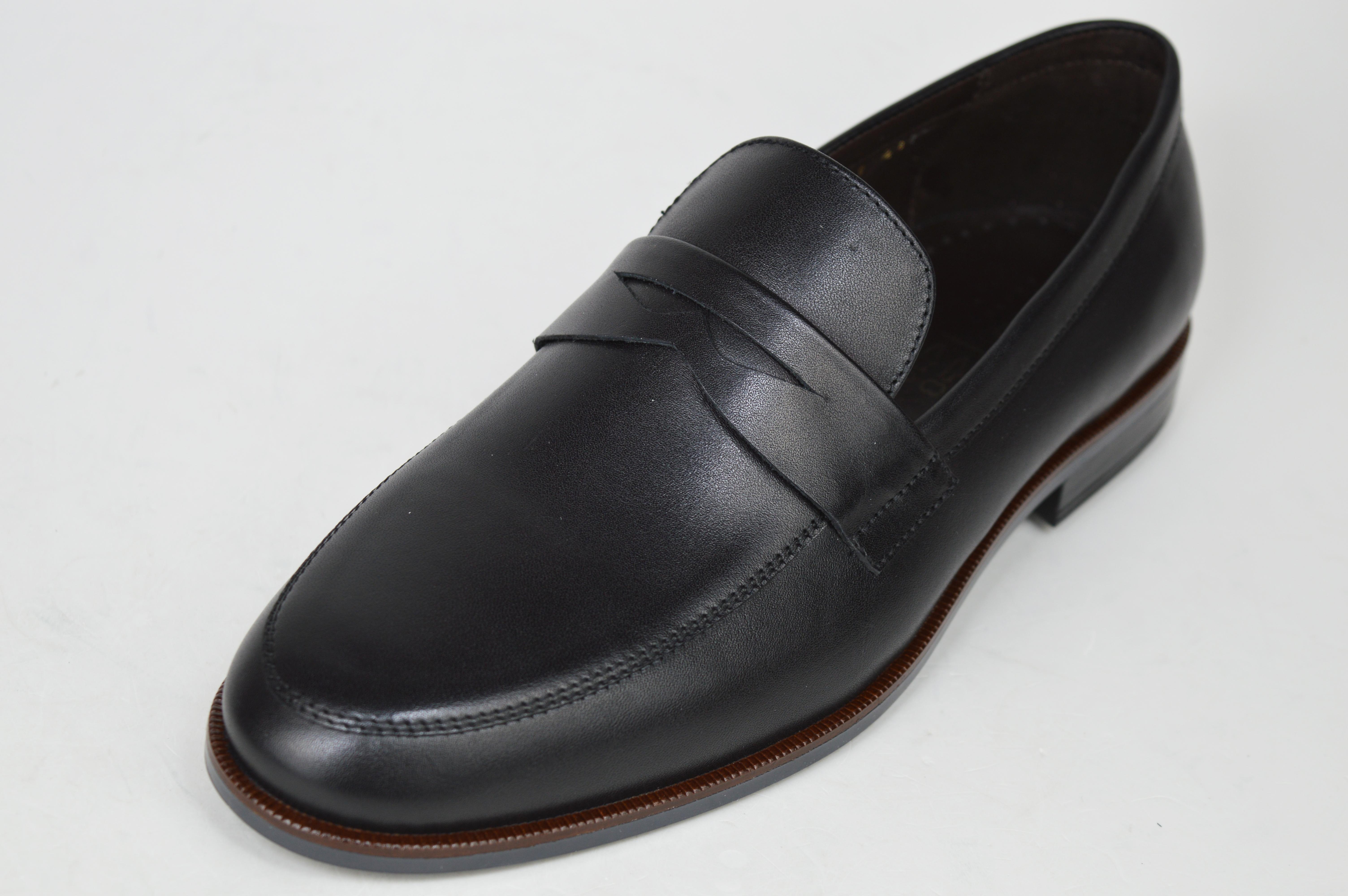 Лофери чоловічі ikos 0081 40 Чорні шкіра 44 чорний
Лофери чоловічі ikos 0081 40 Чорні шкіра 44 чорний