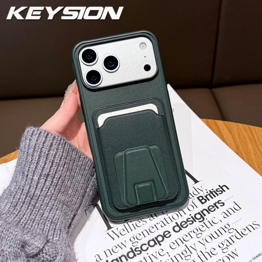 KEYSION Card Slot Holder Bag Phone Case for iPhone 16 17 Pro Max 17 Air 16 Plus Silicone+PC Upright Kickstand Shockproof Cover for iPhone 16 Pro Max зелений
KEYSION Card Slot Holder Bag Phone Case for iPhone 16 17 Pro Max 17 Air 16 Plus Silicone+PC Upright Kickstand Shockproof Cover for iPhone 16 Pro Max зелений