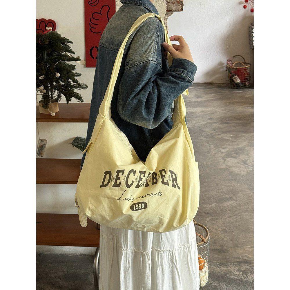 Large-capacity Letter-printed Relaxed-style Casual Commuting Single-shoulder Crossbody Bag жёлтый
Large-capacity Letter-printed Relaxed-style Casual Commuting Single-shoulder Crossbody Bag жёлтый