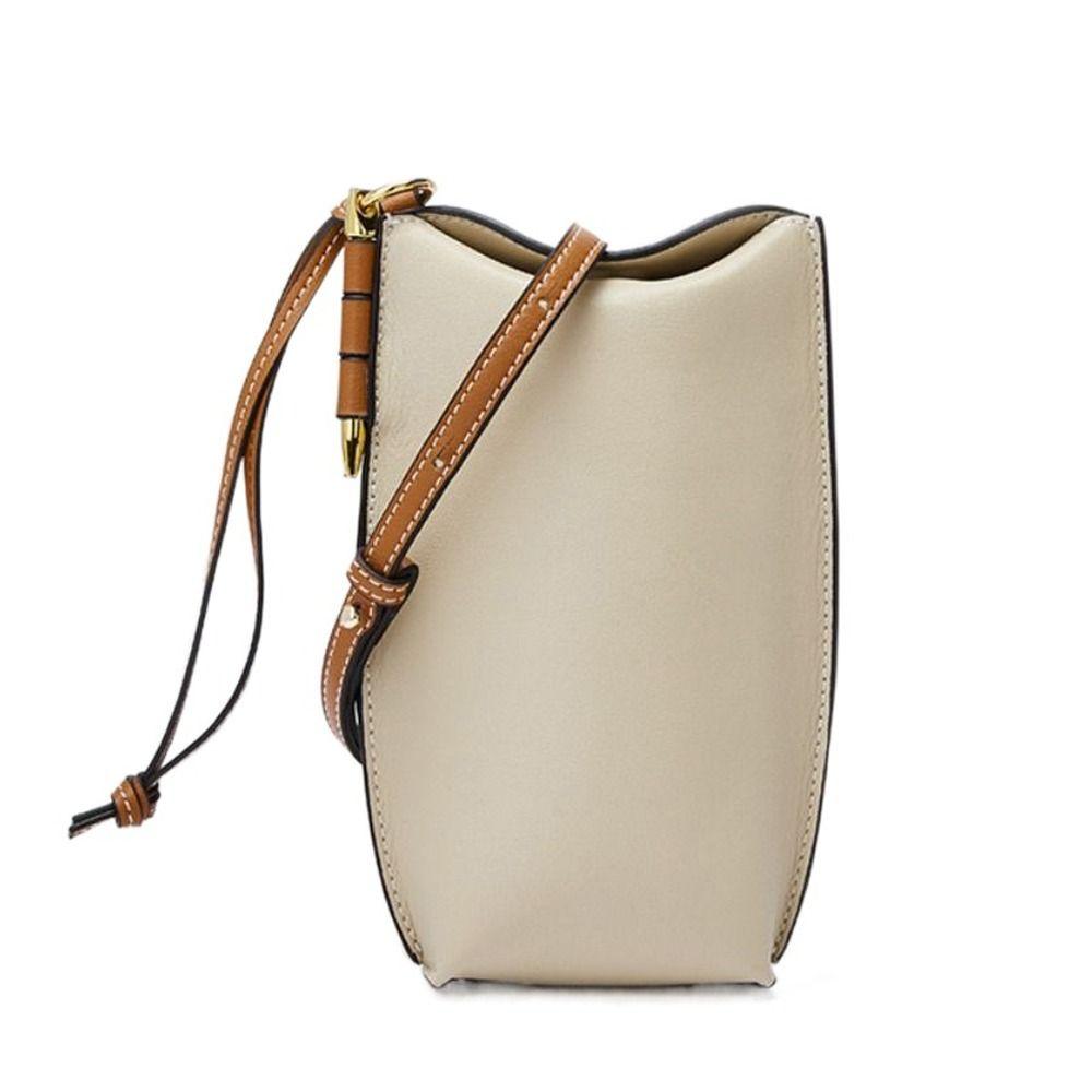 Genuine leather Bucket bag Lady One Shoulder Bag Phone Bag Vertical Crossbody Bag Coin Purse Apricot
Genuine leather Bucket bag Lady One Shoulder Bag Phone Bag Vertical Crossbody Bag Coin Purse Apricot