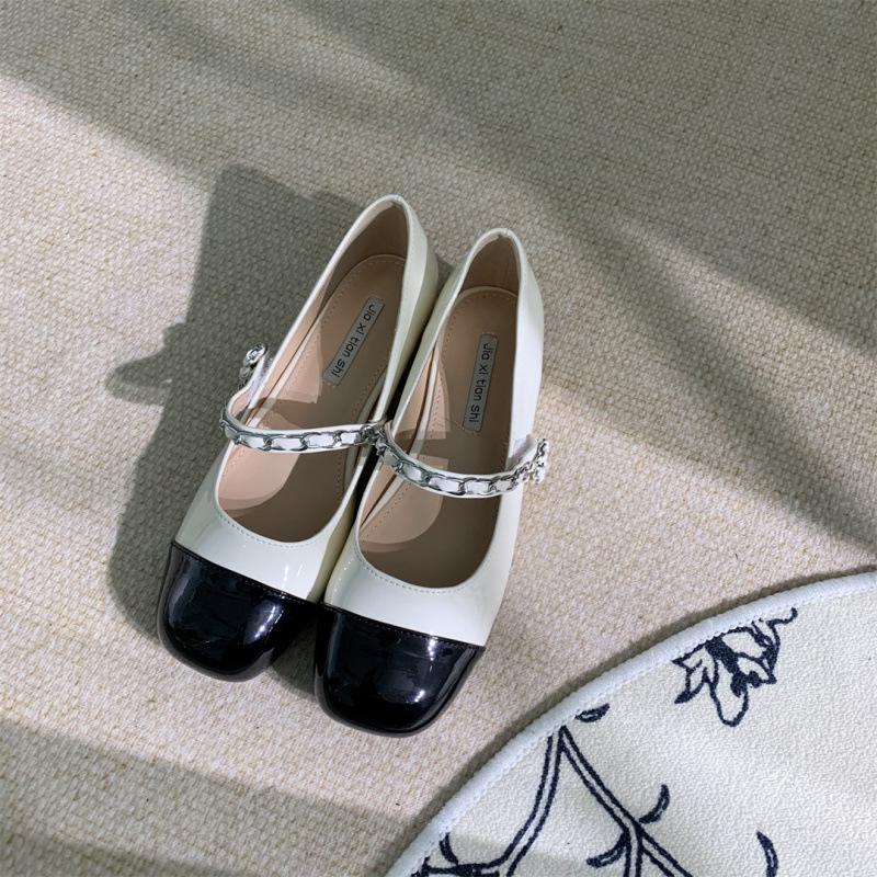 Сяосянфэн туфли-лодочки на низком каблуке французского серебристого цвета женские туфли 2025 новые осенне-летние цветные маленькие кожаные туфли 39
Сяосянфэн туфли-лодочки на низком каблуке французского серебристого цвета женские туфли 2025 новые осенне-летние цветные маленькие кожаные туфли 39