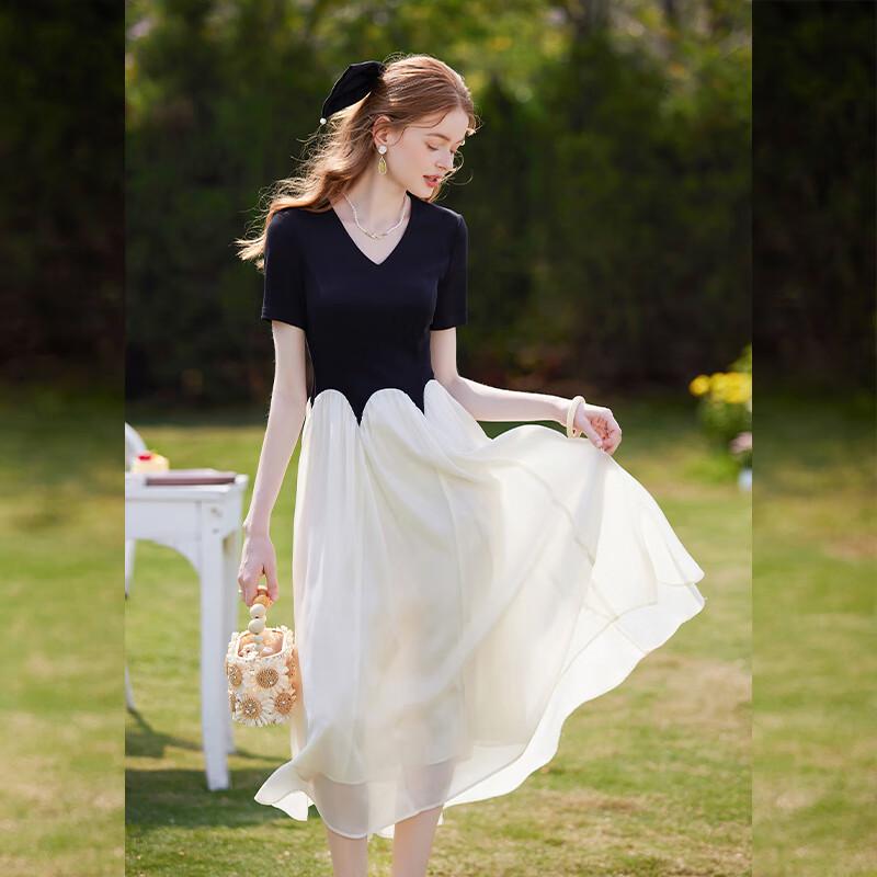 Платье макси А-силуэта с V-образным вырезом и контрастной лоскутной отделкой M
Платье макси А-силуэта с V-образным вырезом и контрастной лоскутной отделкой M