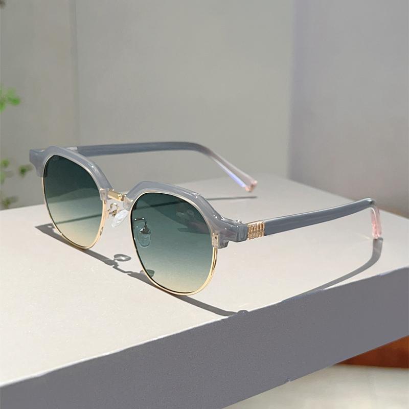 KAMMPT Vintage Round Sunglasses Women 2024 New Gradient Multi-color Outdoor Shades Trendy Fashion Retro Brand Design Sun Glasses as picture shows
KAMMPT Vintage Round Sunglasses Women 2024 New Gradient Multi-color Outdoor Shades Trendy Fashion Retro Brand Design Sun Glasses as picture shows