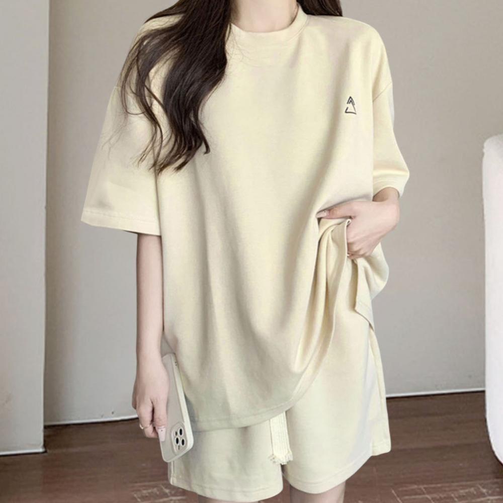 Solid Color Top and Shorts Short Sleeve Women s Suit Soft Two-piece Tracksuit Women Sports синій
Solid Color Top and Shorts Short Sleeve Women s Suit Soft Two-piece Tracksuit Women Sports синій
