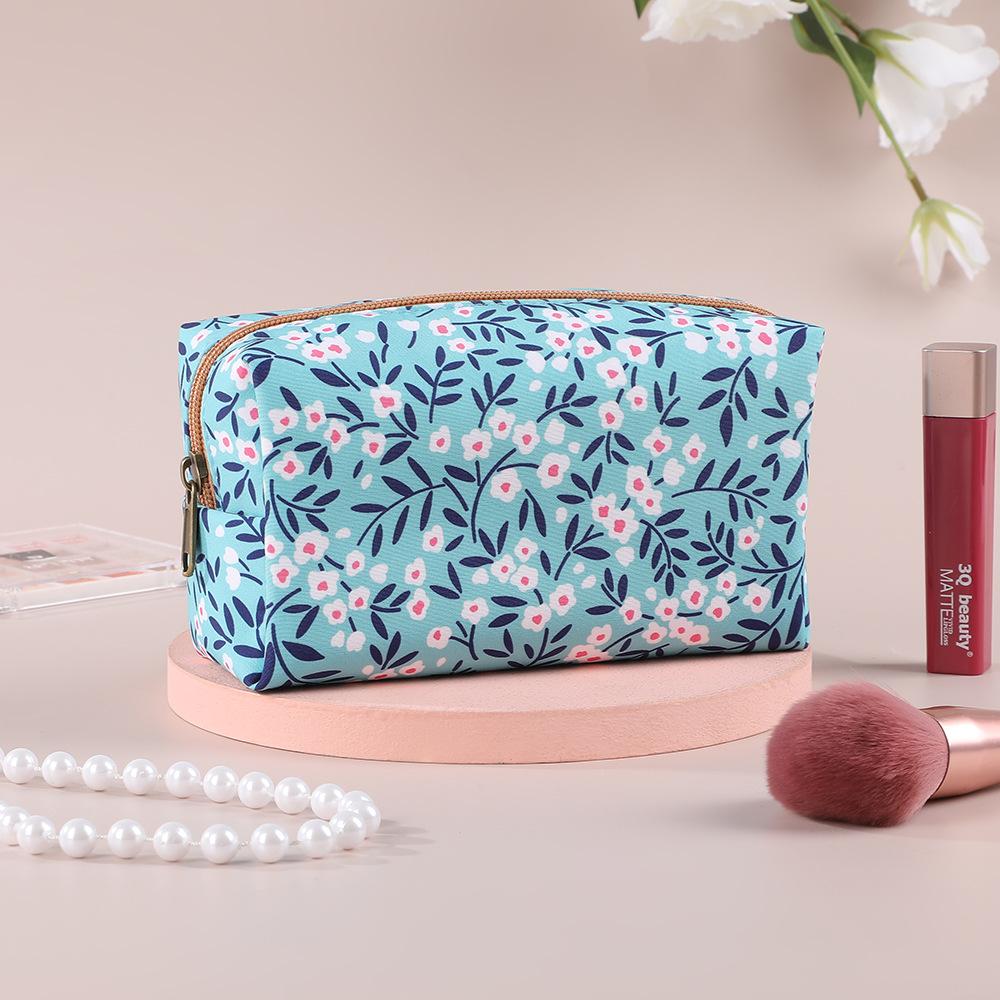 New Floral Octagonal Makeup Bag Women s Cosmetic Bag Portable Travel Wash Bag High-end Makeup Pouch Travel Cosmetic Organizer 18 10 7.5cm
New Floral Octagonal Makeup Bag Women s Cosmetic Bag Portable Travel Wash Bag High-end Makeup Pouch Travel Cosmetic Organizer 18 10 7.5cm