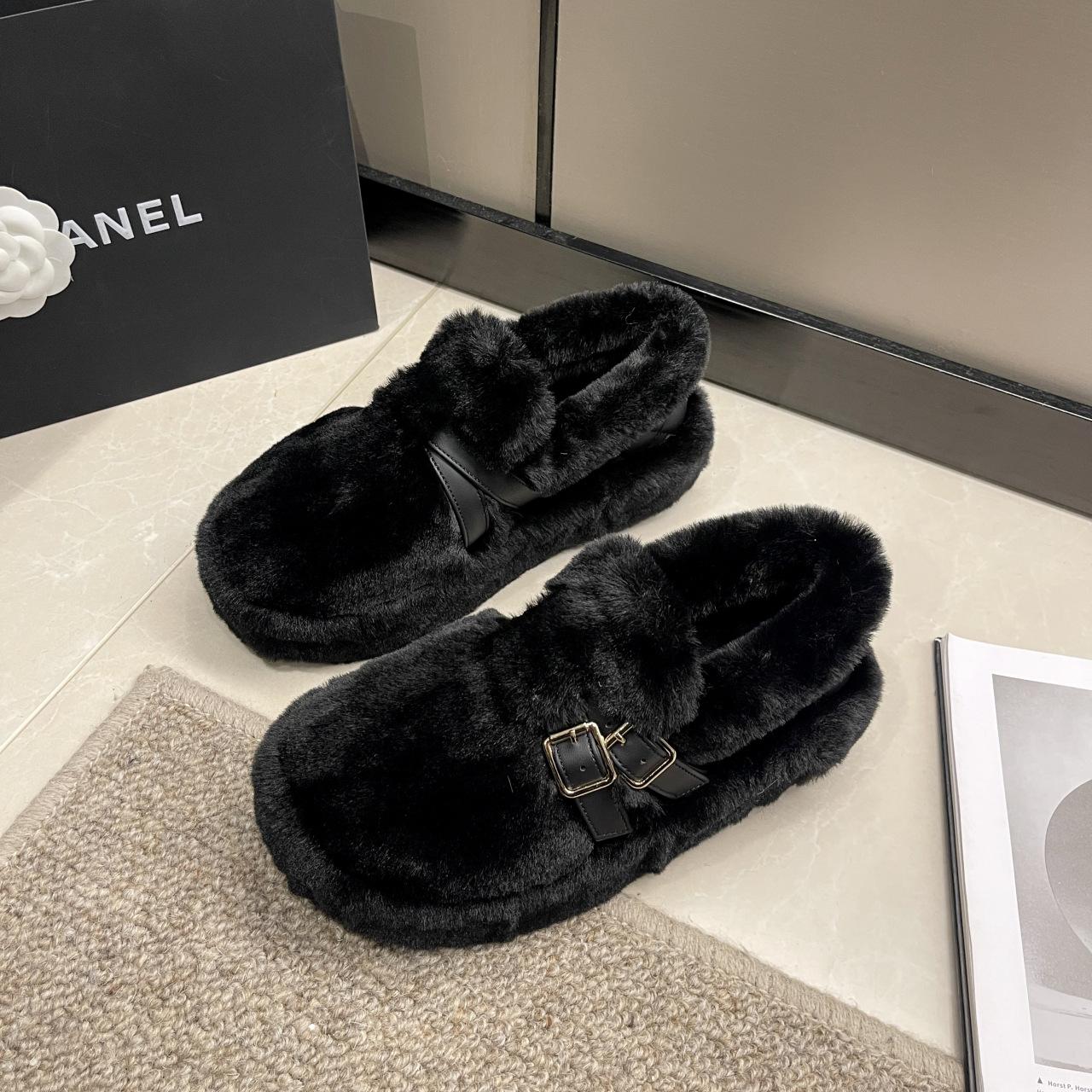 Популярные в интернете повседневные универсальные шерстяные туфли на толстой подошве женские 2025 новая обувь с одним педальным приводом бархатные хлопковые туфли женские 35
Популярные в интернете повседневные универсальные шерстяные туфли на толстой подошве женские 2025 новая обувь с одним педальным приводом бархатные хлопковые туфли женские 35