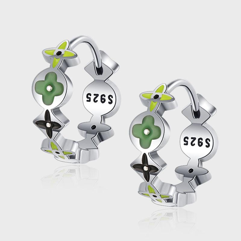 Новые серьги-кольца из стерлингового серебра S925 с четырьмя листочками клевера, украшенные эмалью, женственные, с цветной глазурью, в виде цветка старой кости
Новые серьги-кольца из стерлингового серебра S925 с четырьмя листочками клевера, украшенные эмалью, женственные, с цветной глазурью, в виде цветка старой кости