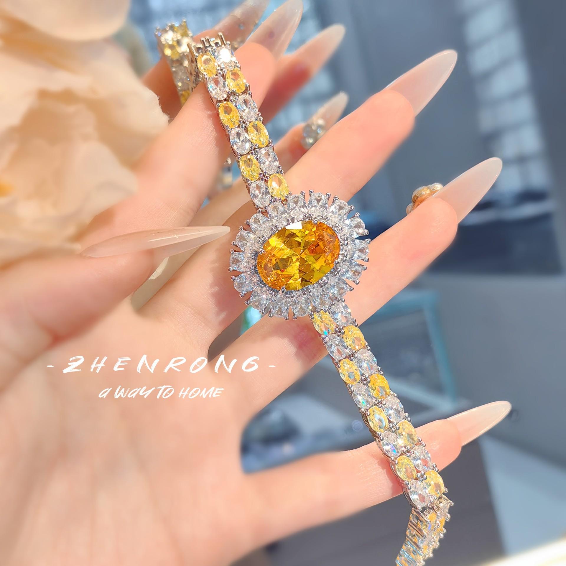 New Fashion Temperament High Carbon Goose Egg Cubic Zirconia Charm Bracelets For Women Platinum Plating Bangles Jewelry
New Fashion Temperament High Carbon Goose Egg Cubic Zirconia Charm Bracelets For Women Platinum Plating Bangles Jewelry