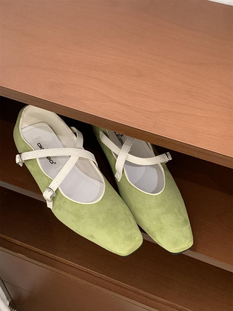 French retro cross belt Mary Jane shoes women s 2025 new square head red soft sole grandma shoes single shoes ballet shoes 39 зелёный
French retro cross belt Mary Jane shoes women s 2025 new square head red soft sole grandma shoes single shoes ballet shoes 39 зелёный