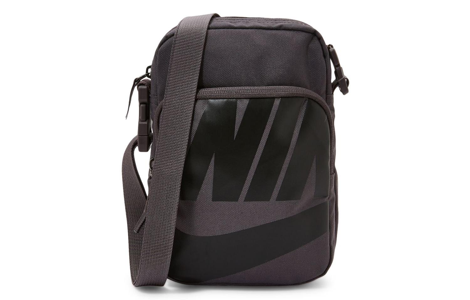 Nike Polyester Shoulder Bag, Crossbody Bag Unisex Black Gray BA6344-082
Nike Polyester Shoulder Bag, Crossbody Bag Unisex Black Gray BA6344-082