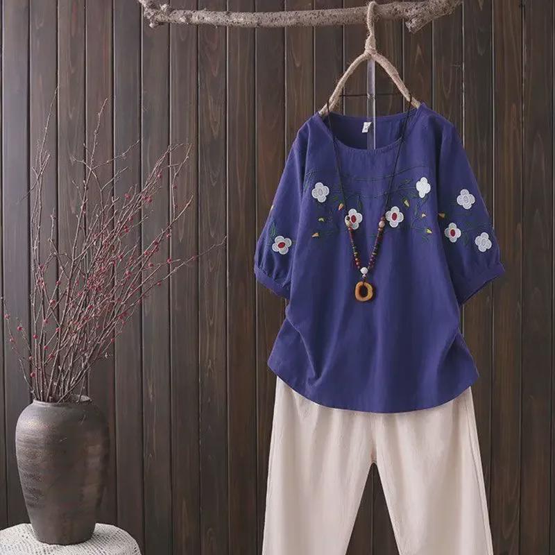 Женская летняя футболка из хлопка и льна с вышивкой в стиле ретро — свободный крой, этнический стиль, короткий рукав, размер плюс, утягивающий топ XL for 120-135 lbs темно-синий
Женская летняя футболка из хлопка и льна с вышивкой в стиле ретро — свободный крой, этнический стиль, короткий рукав, размер плюс, утягивающий топ XL for 120-135 lbs темно-синий