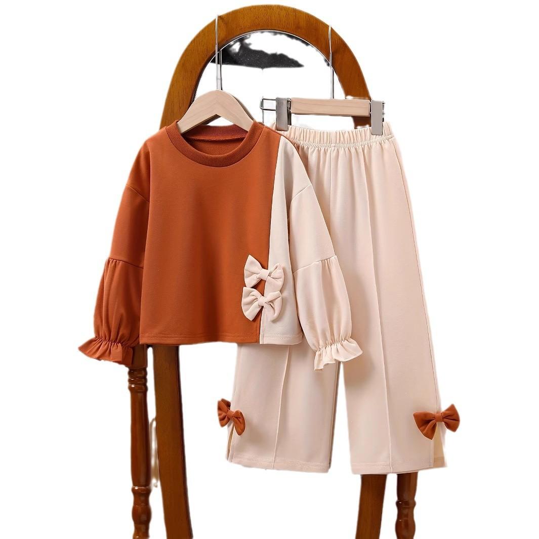 Girls Fashionable Color-matching Hoodie Set - Autumn Children s Casual Top And Wide-leg Pants Two-piece Set 3-4Y
Girls Fashionable Color-matching Hoodie Set - Autumn Children s Casual Top And Wide-leg Pants Two-piece Set 3-4Y