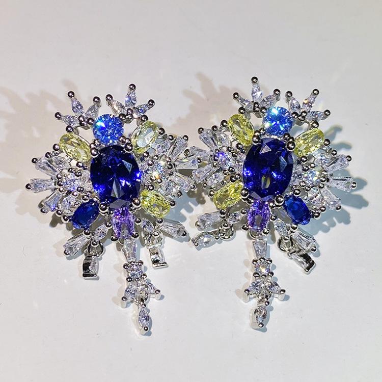 Серьги Floral Luxe, хит продаж, модные украшения, микро-гвоздики из сапфира и циркония
Серьги Floral Luxe, хит продаж, модные украшения, микро-гвоздики из сапфира и циркония