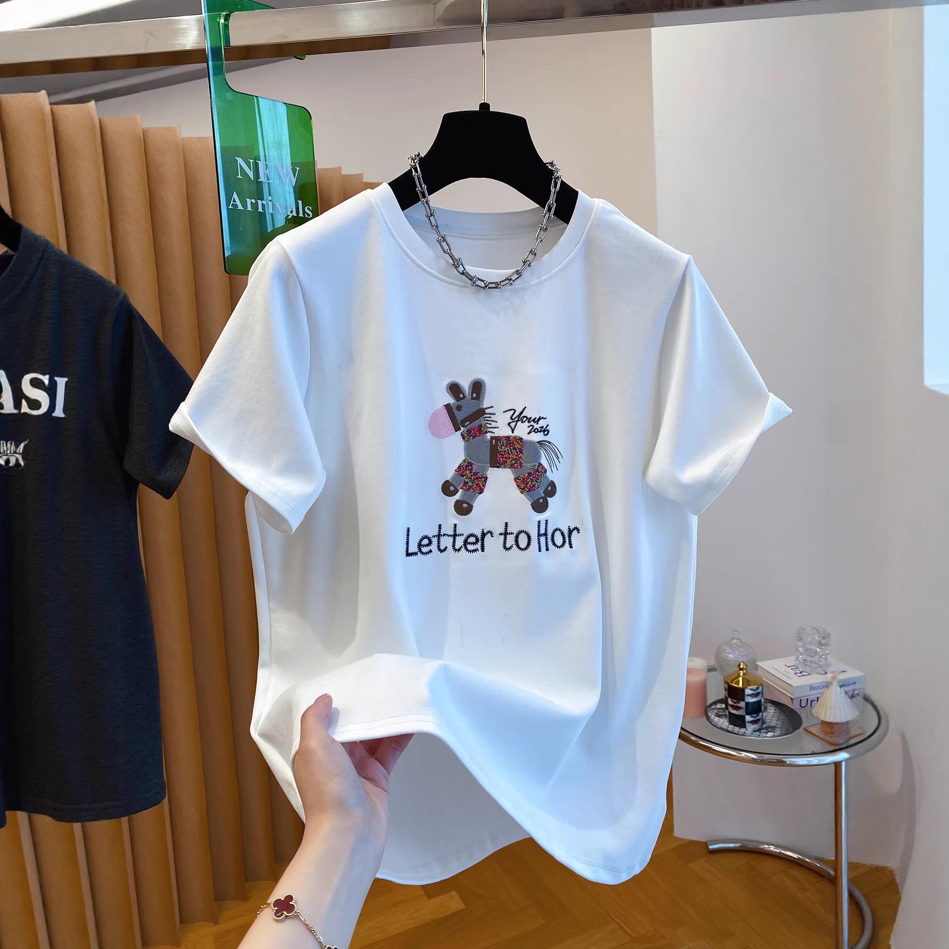 Women s Cute Horse Embroidered Short Sleeve T-Shirt, Spring 2026 Style, Loose Casual White Top 3XL 90-105 kg белый
Women s Cute Horse Embroidered Short Sleeve T-Shirt, Spring 2026 Style, Loose Casual White Top 3XL 90-105 kg белый