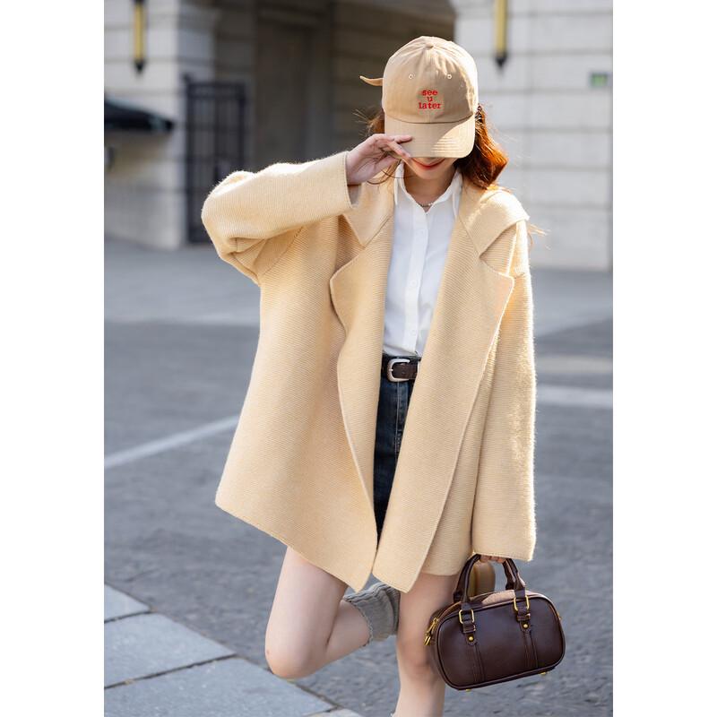 Mokana Oversized Lapel Knit Cardigan One Size
Mokana Oversized Lapel Knit Cardigan One Size