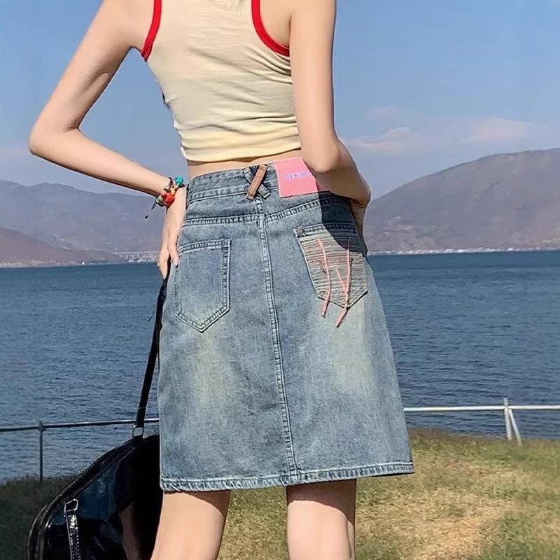 Women s High Waist Denim A-line Mini Skirt - Slimming, Trendy, and Versatile for Summer XS
Women s High Waist Denim A-line Mini Skirt - Slimming, Trendy, and Versatile for Summer XS