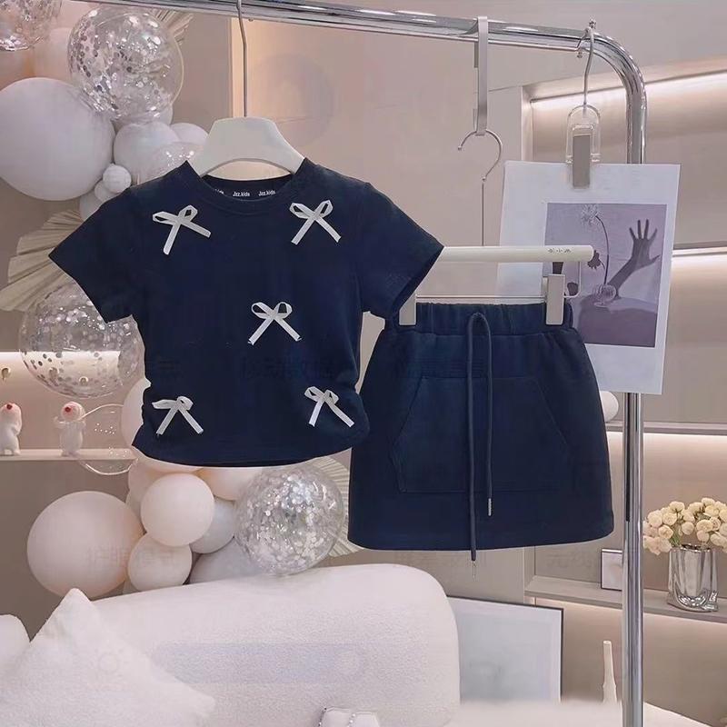 Летние комплекты для девочек, костюмы с футболкой и юбкой с бантом, детская мода, милый наряд для малышей 130cm чёрный
Летние комплекты для девочек, костюмы с футболкой и юбкой с бантом, детская мода, милый наряд для малышей 130cm чёрный