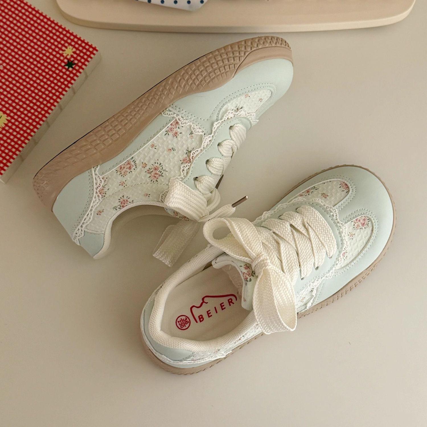 Нишевые оригинальные корейские дышащие кеды женские летние новые на толстой подошве универсальные студенческие инс 40 синий
Нишевые оригинальные корейские дышащие кеды женские летние новые на толстой подошве универсальные студенческие инс 40 синий