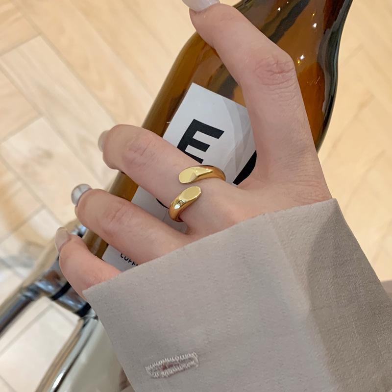 Women s 18K Gold-Plated Retro Open Front Ring: European & American Niche Design Size 8 золотой
Women s 18K Gold-Plated Retro Open Front Ring: European & American Niche Design Size 8 золотой