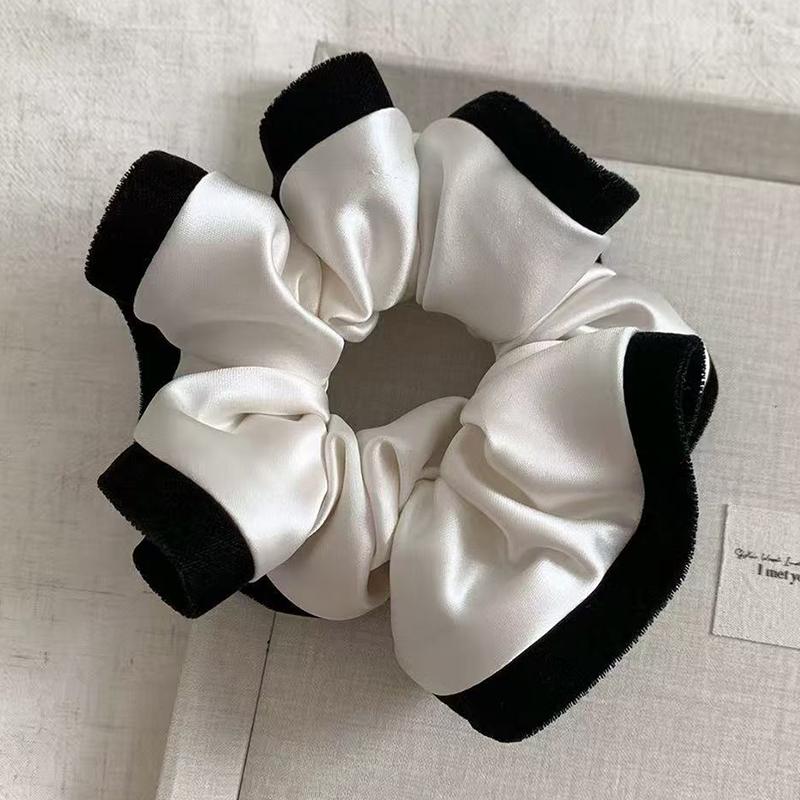 1pc Korean-style Velvet-edged Satin Bloom Hair Scrunchie, Elegant and High-end Feel, Suitable for Daily Use Hair Accessories бежевый
1pc Korean-style Velvet-edged Satin Bloom Hair Scrunchie, Elegant and High-end Feel, Suitable for Daily Use Hair Accessories бежевый